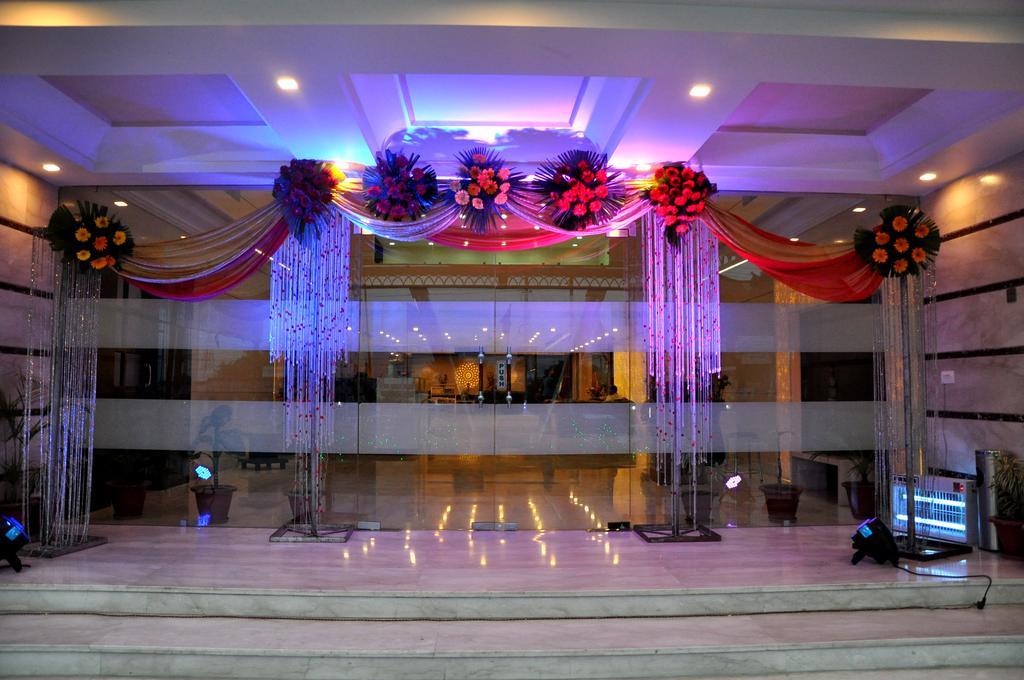 Hotel Jsr Continental Dehradun Exterior photo